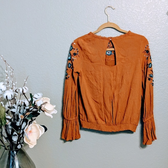 Xhiliraton Mustard Long Sleeve Floral Blouse Sz S - Picture 3 of 3